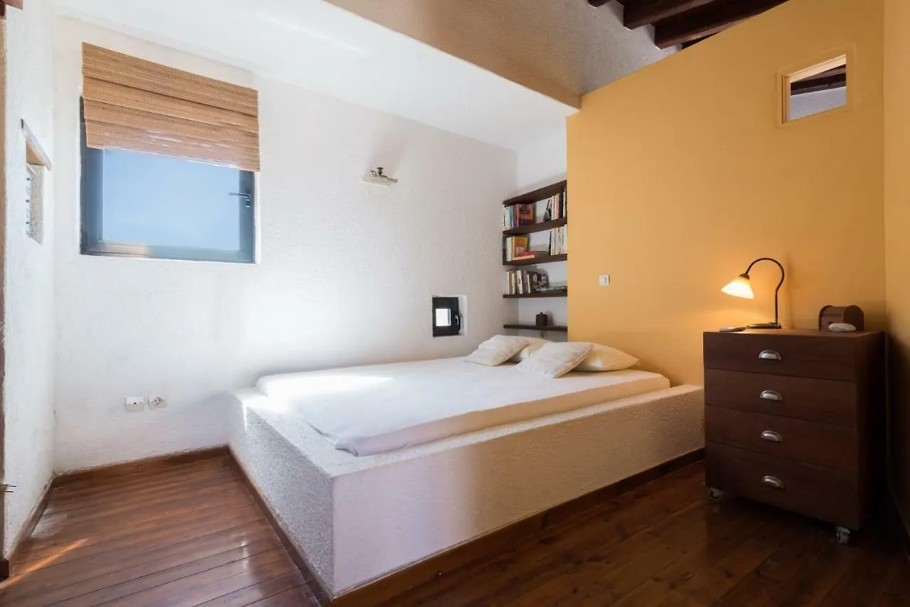 Holiday home Red Art Maisonette Kardhakata